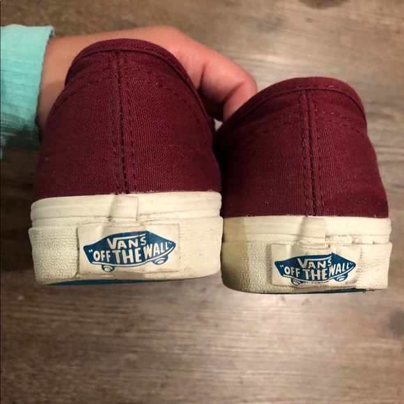 Vans - 7 - Picture 2 of 3